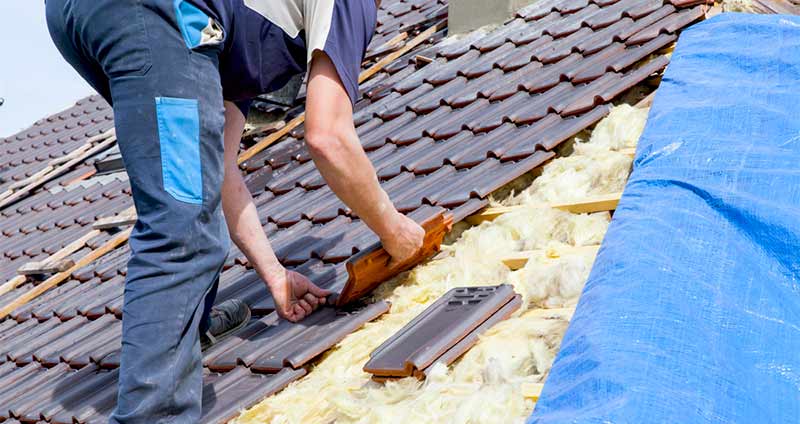 Travaux de couverture  - KLV Procouvreur Façade Charleroi : couvreur en Belgique : Région Flamande, Wallonne, Bruxelles ... : Pose et rénovation toiture, détection et réparation de fuites toit tuile, ardoise, faîtage. Intervention en Belgique : Région Flamande, Wallonne, Bruxelles ...