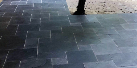 Nettoyage des extérieurs KLV Procouvreur Façade Charleroi en Belgique : Région Flamande, Wallonne, Bruxelles ...  Nettoyage des extérieurs : pavés klinker, murets, terrasse. hydrofuge allée. petite maçonnerie.  Région Flamande, Wallonne et Bruxelles….