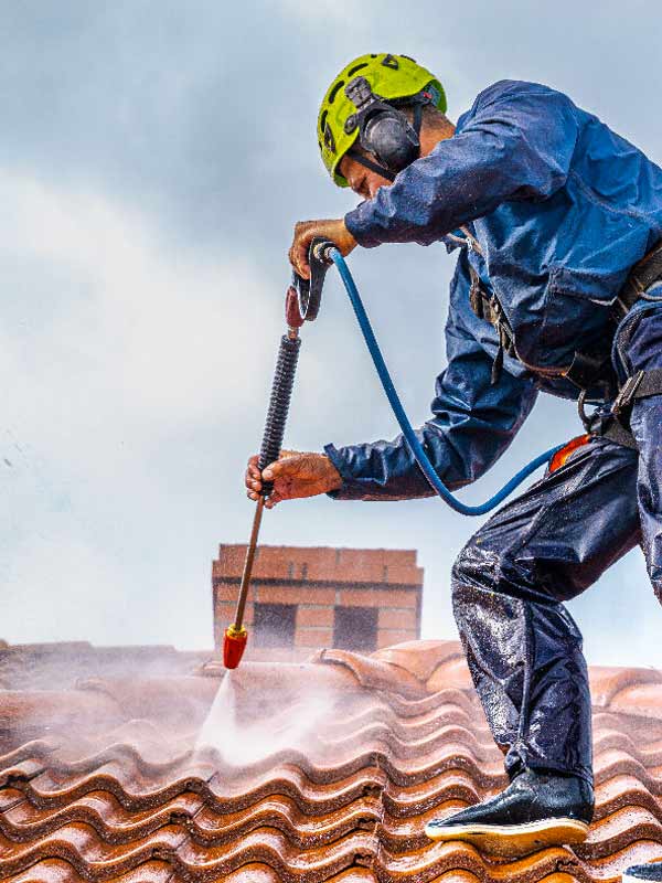 KLV Procouvreur Façade Charleroi : Couvreur en Belgique : Région Flamande, Wallonne, Bruxelles ... travaux de charpente, couverture, nettoyage démoussage et peinture hydrofuge toiture, étanchéité toit plat terrasse roofing et isolation toiture combles, ravalement peinture et imperméabilisation façade, bardage et nettoyage des extérieurs : pavé pierre bleu, klinker