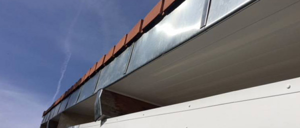 Zinguerie - KLV Procouvreur Façade Charleroi votre artisan zingueur en Belgique : Région Flamande, Wallonne, Bruxelles ... gouttières, bande de rive en zinc, bande de solin, habillage de cheminée en zinc ... Intervention en Belgique : Région Flamande, Wallonne, Bruxelles 